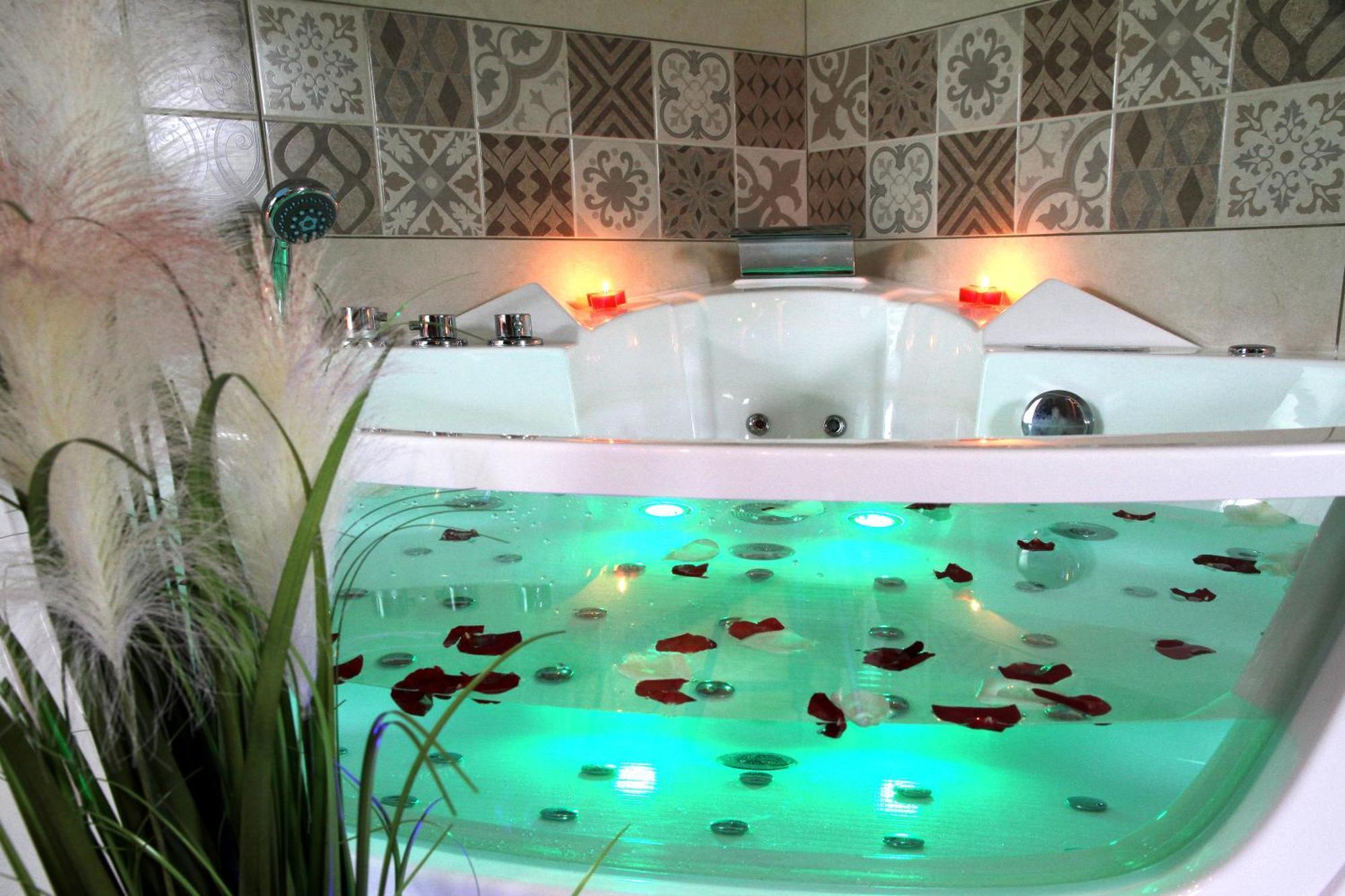 Green Spa Sauna Balneo Centre أجان المظهر الخارجي الصورة